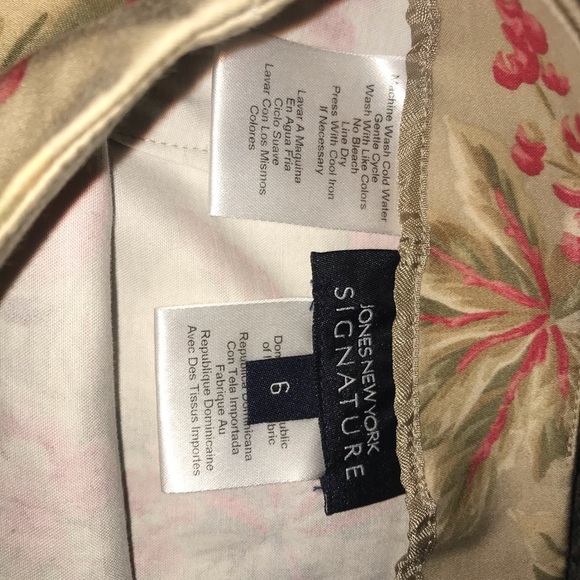 Beautiful Floral Design Pencil Skirt (6) - Picture 3 of 6